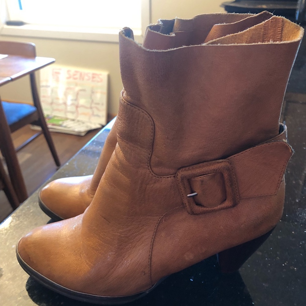 Farylrobin camel ankle boots
